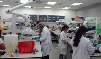 Lab Cleaning Day Pusat Bahan